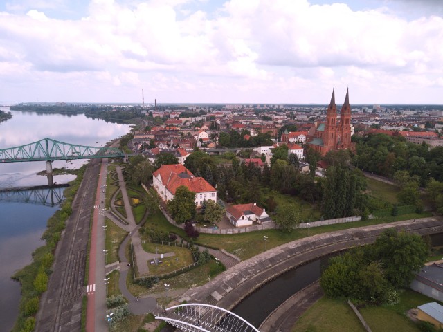 Największa różnica dotyczy miasta Włocławka, w którym faktycznie mieszka o 3,2 proc. ludzi mniej niż w oficjalnych spisach.