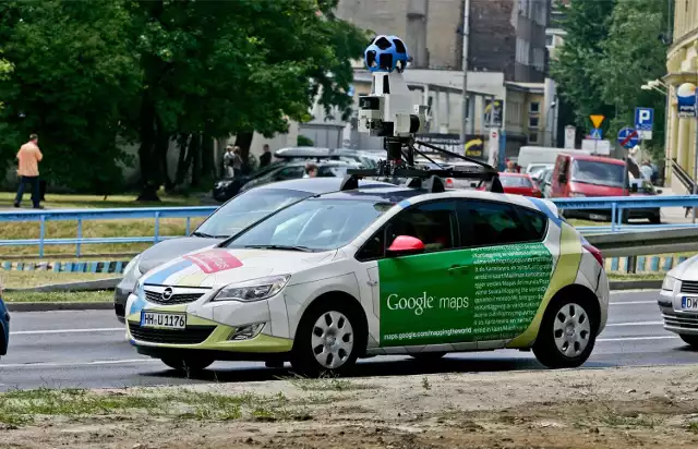 Samochód ze specjalną kamerą Google regularnie pojawia się we Wrocławiu. Część wykonanych w ten sposób zdjęć zniknęła jednak z sieci.