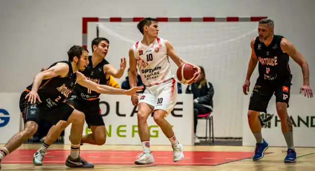 Resoviacy myślami są już chyba przy fazie play off. Michał Jędrzejewski w starciu z katowiczanami popełnił niemało, bo aż 7 strat.