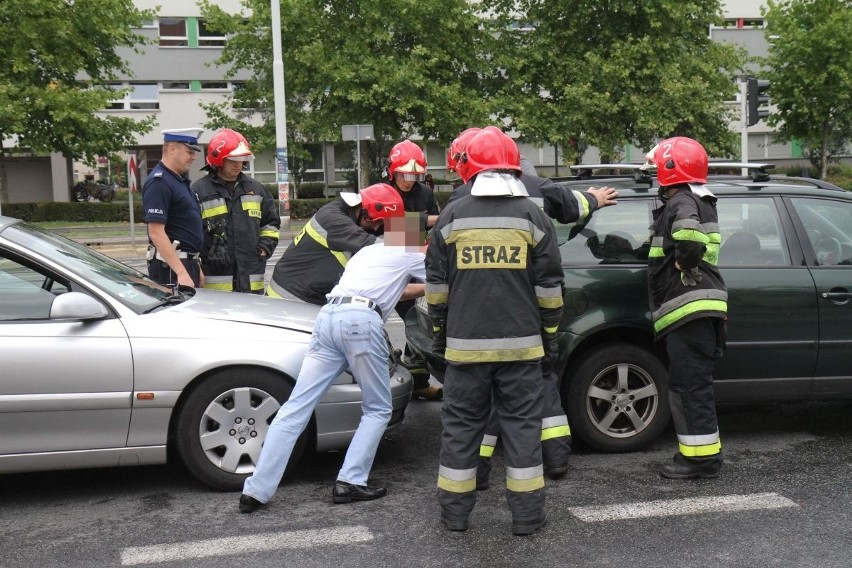 Karambol na placu Grunwaldzkim i spore utrudnienia (ZDJĘCIA)