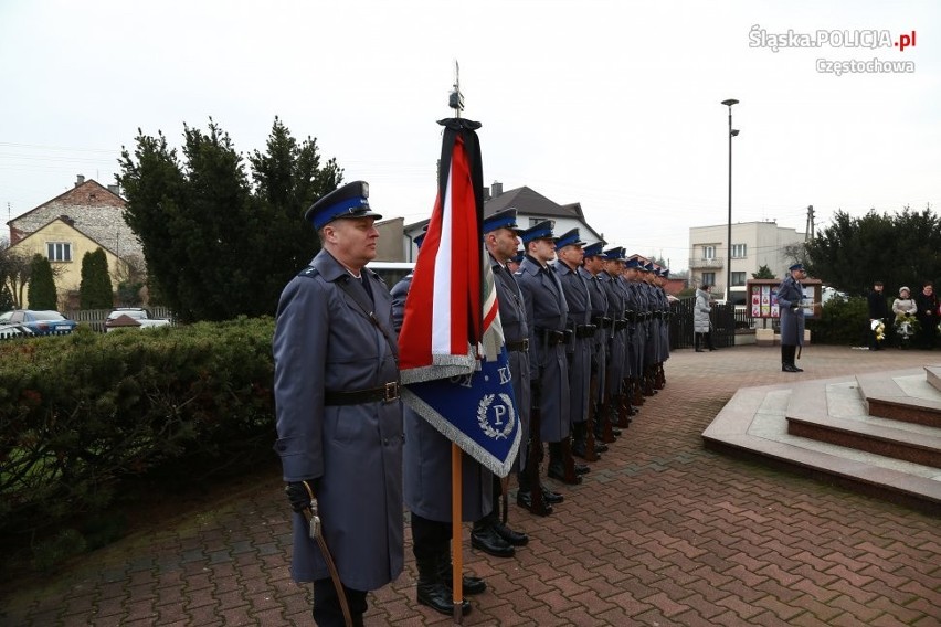 Myszków: ostatnie pożegnanie st. asp. Adama Pichity. Zmarł w drodze do pracy ZDJĘCIA