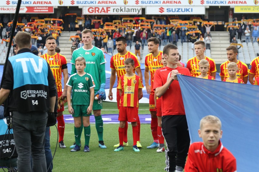 Kolejny bardzo słaby mecz Korony Kielce i porażka z Wisłą Płock 0:1. Niezadowolenie kibiców, gwizdy na Suzuki Arenie [DUŻO ZDJĘĆ]