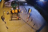 Trzebinia. Odrestaurowana lokomotywa z Fabloku przyciąga złodziei i wandali. Ukradli liny z ogrodzenia [ZDJĘCIA, WIDEO]
