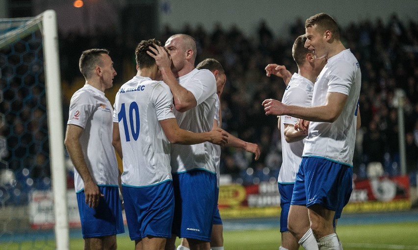 W meczu II ligi Stal Mielec pokonała na własnym stadionie...