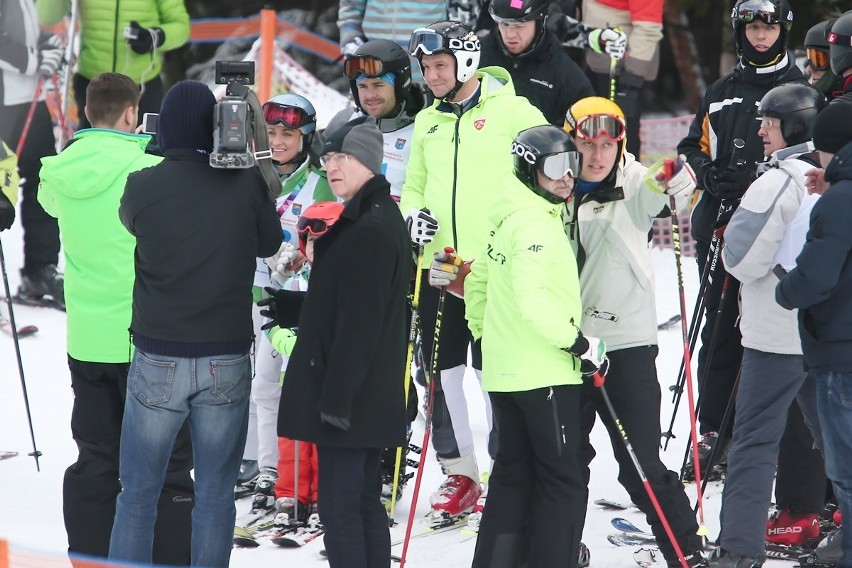 Prezydent Andrzej Duda na nartach w Karpaczu