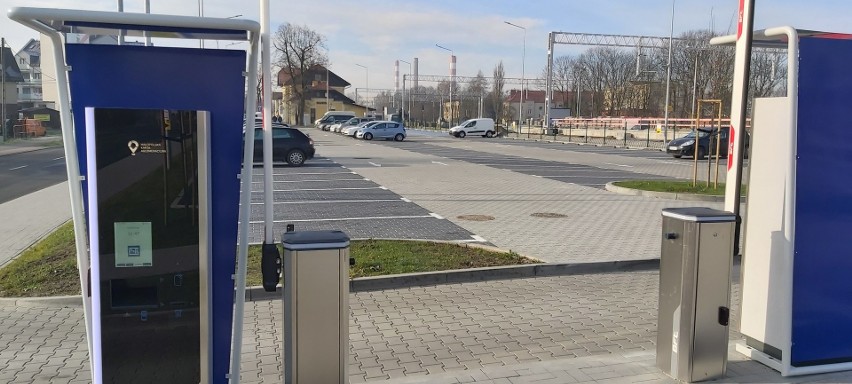 Parkingi przy trasie kolejowej, dojazdy do dworca, nowe perony. Skawina zachęca do przesiadki na pociągi