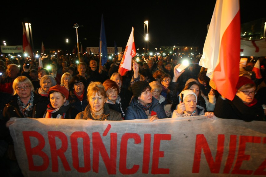 Wrocław: Manifestacja w obronie sądów [ZDJĘCIA]