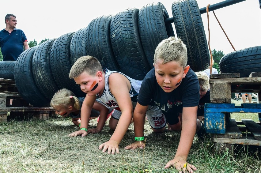 W galerii zamieszczamy zdjęcia z Survival Race Kids 2021 w...