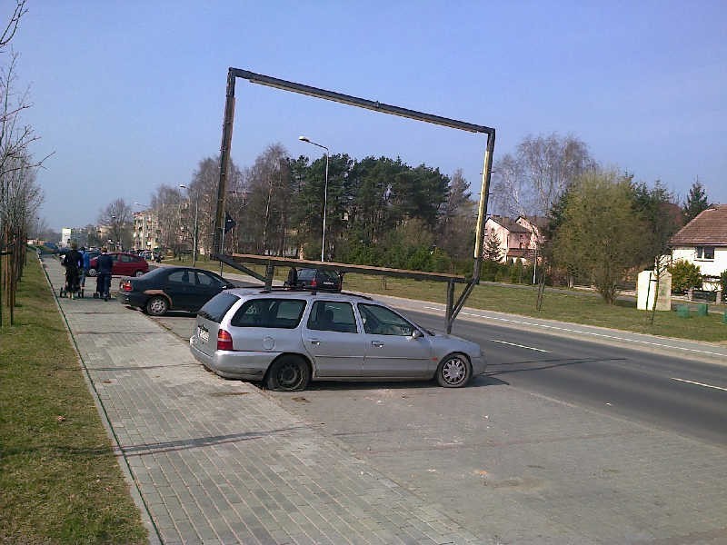 Takiego dziwoląga możemy "podziwiać" na ulicy Rzeźniczaka w...