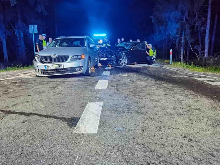 Wypadek w Bandysiach. Zderzyły się dwa samochody. 12.08.2022