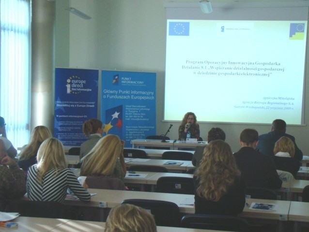 Szkolenie otworzyła i prowadziła Katarzyna Chmiel, dyrektorka Biura Samorządu w Gorzowie (fot. Krzysztof Wasilewski )