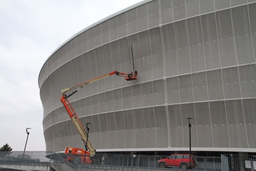 Wrocław: Stadion w naprawie