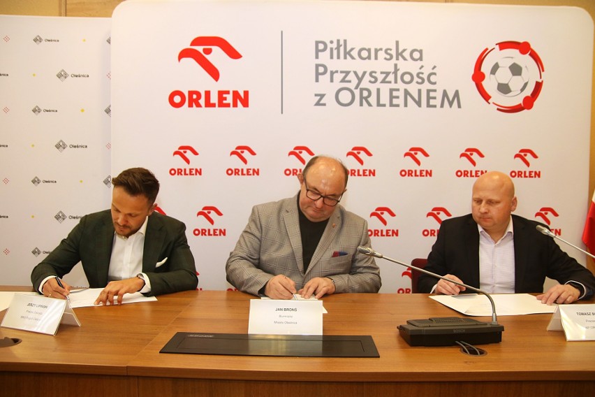 Piłkarska Przyszłość z ORLENEM w Oleśnicy (ZDJĘCIA)