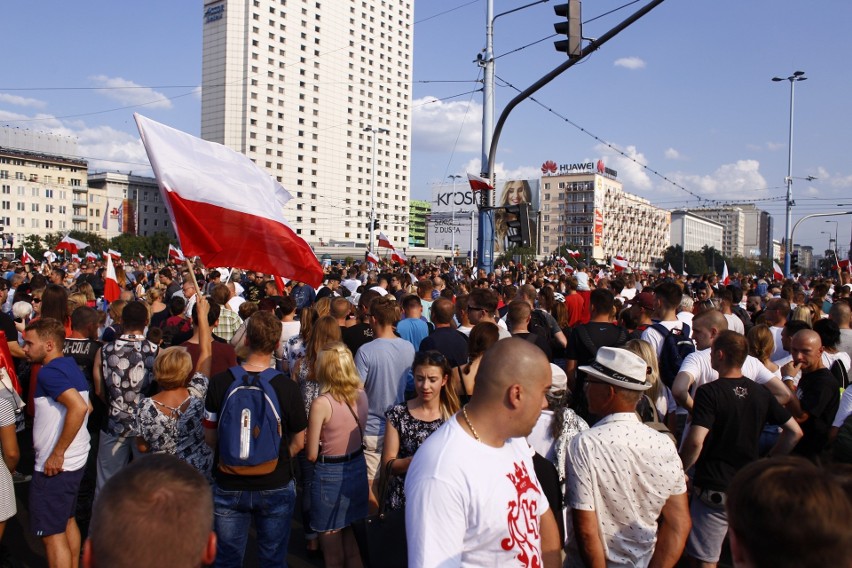 74. rocznica wybuchu Powstania Warszawskiego. Godzina "W"...