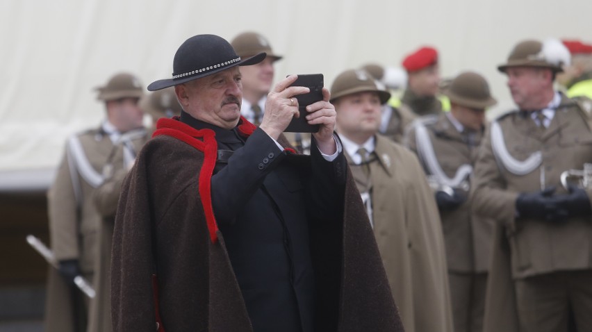 Ceremonia przekazania dowodzenia 21. Brygadą Strzelców...