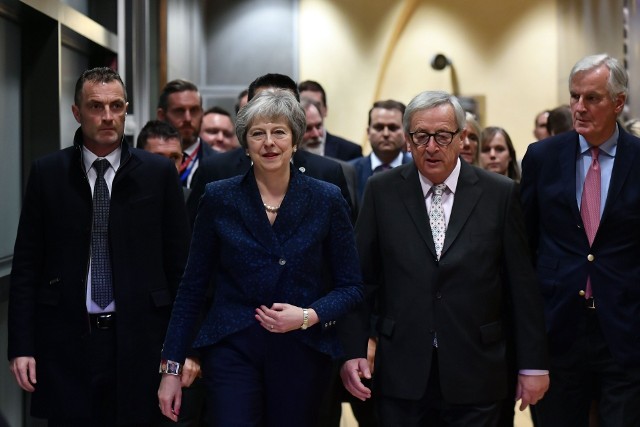 Szczyt UE ws. Brexitu. Theresa May apeluje do Brytyjczyków o poparcie porozumienia z Unią Europejską