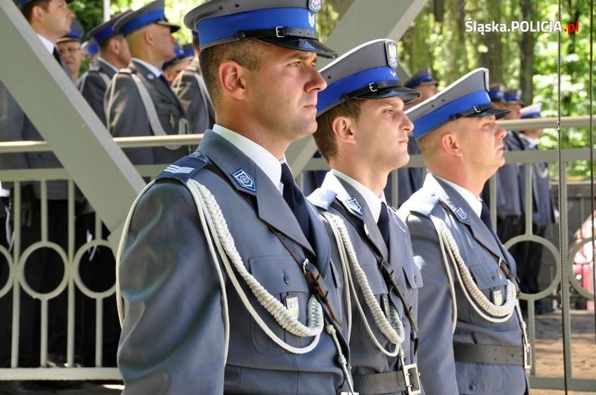 Ślubowanie nowych policjantów w Katowicach