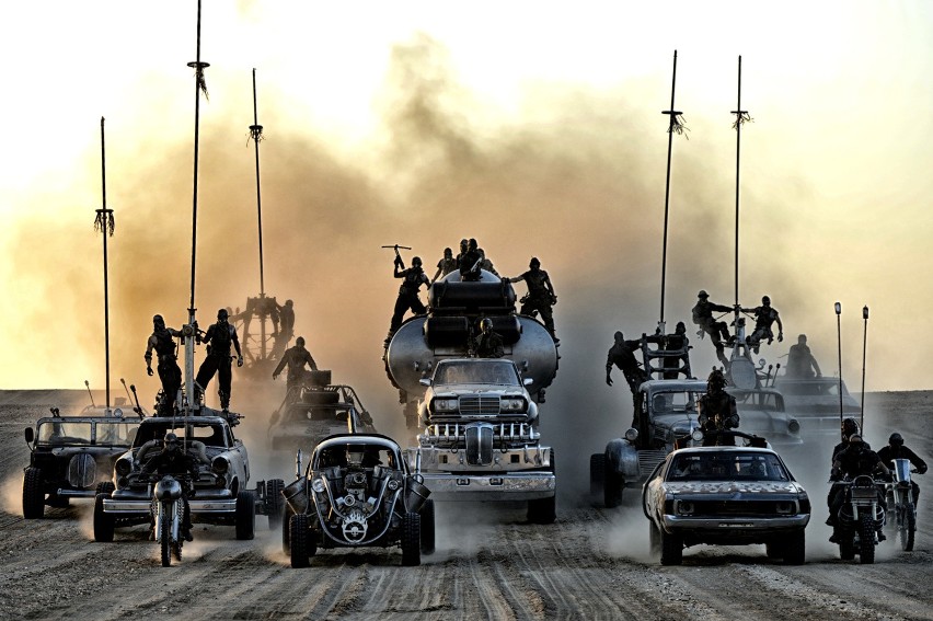 Oscary 2016. Kadr z filmu Mad Max: Na drodze gniewu.