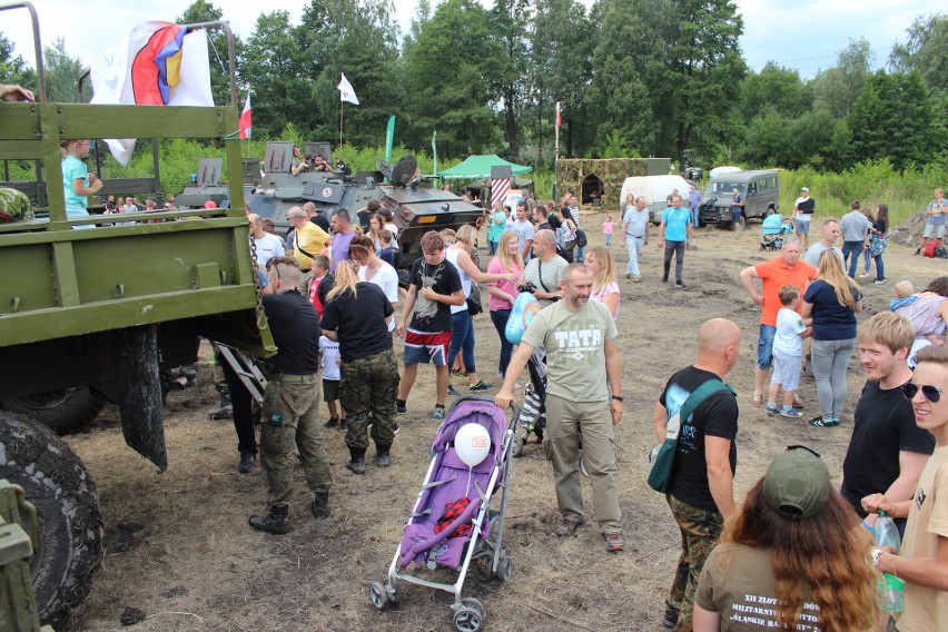 Trzebinia. Tłumy ludzi podczas I Międzynarodowego Zlotu Miłośników Militariów - Enigma 2018 [ZDJĘCIA]