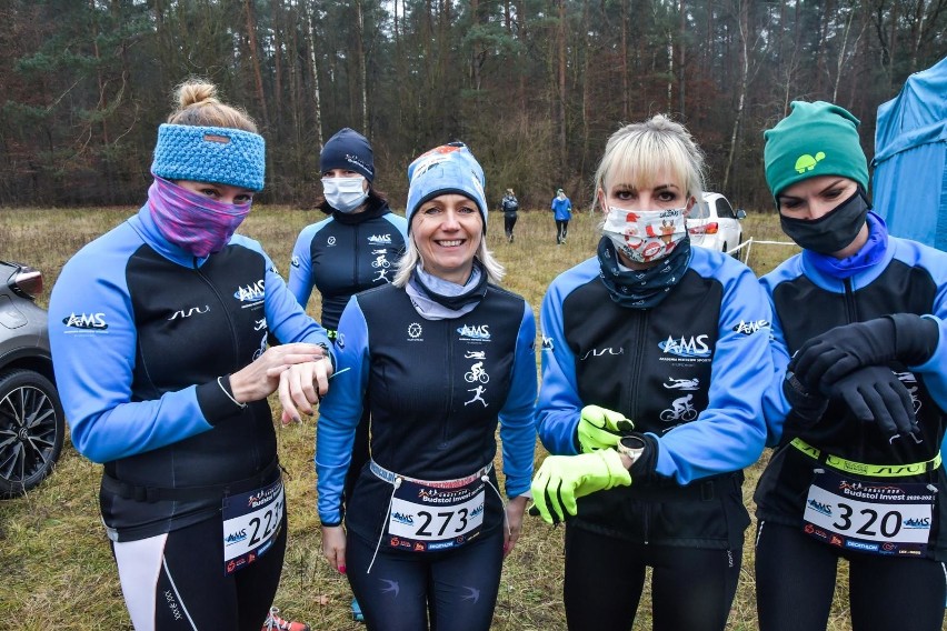 Trening biegowy Cross Run Budstol Invest odbył się m.in. na...