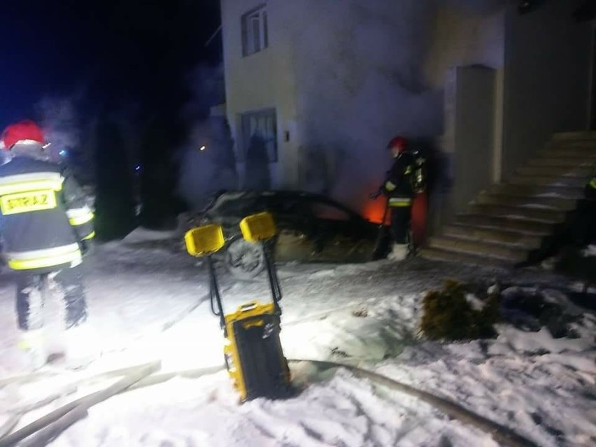 Pożar został zauważony około godz. 20.30. Na miejsce...