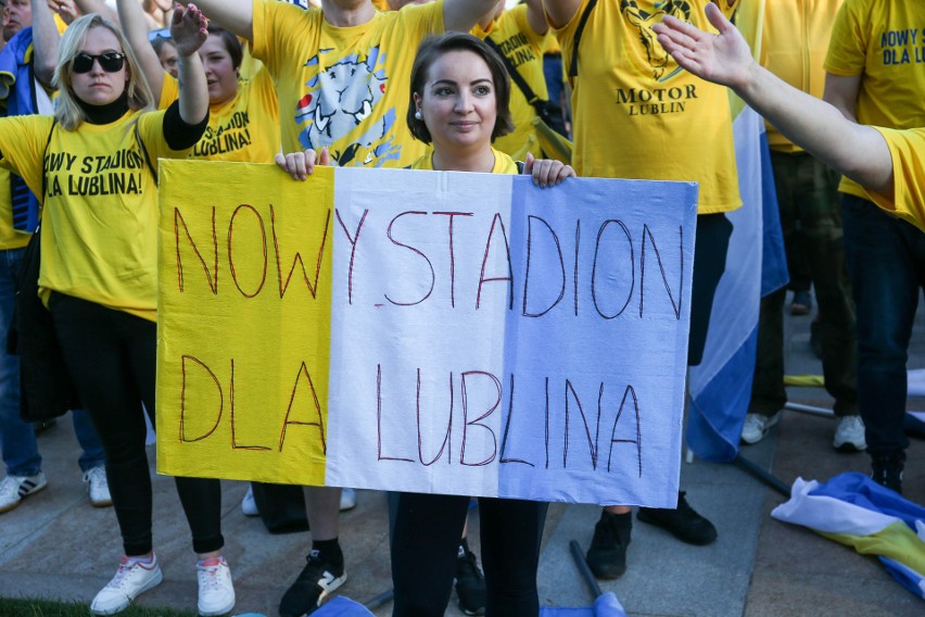 Kibice żużlowego Motoru Lublin wyszli na ulicę i napisali list do prezydenta. Zobacz manifestację fanów