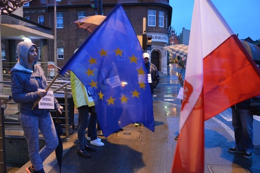 I tym razem nie zabrakło flag