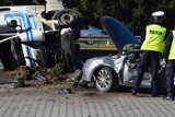 Wypadek na trasie DK1. Ciężarówka przewróciła się i zderzyła z osobówką w Czechowicach-Dziedzicach. Droga do Katowic była zablokowana