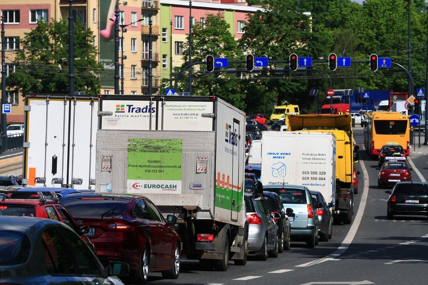 Protest taksówkarzy w Łodzi [ZDJĘCIA, WIDEO]