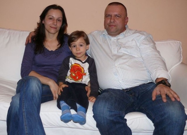 Marek Szymański ze swoimi rodzicami &#8211; Ewą i Michałem.