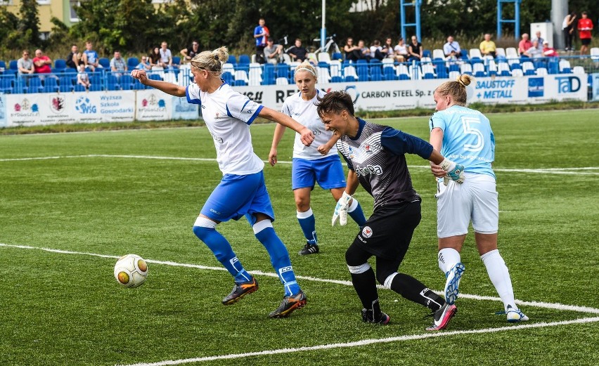 piłka kobiet  KKP Bydgoszcz - Błękitni Stargard...