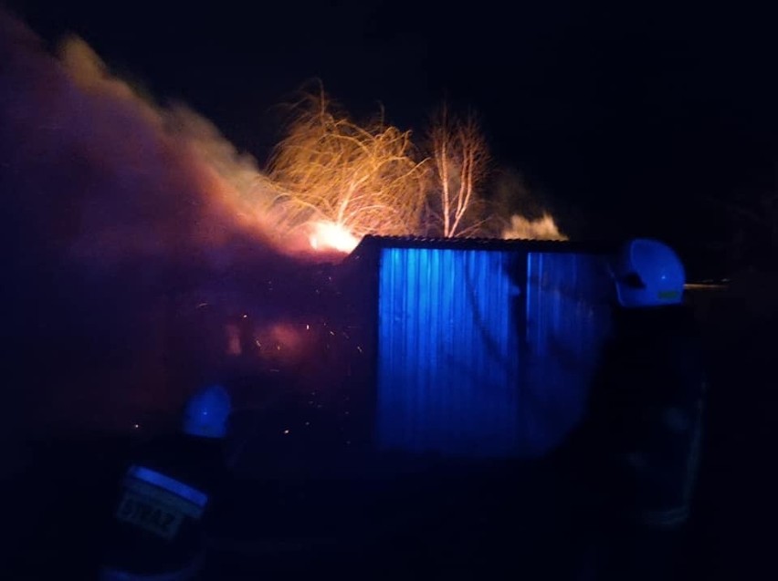 W miejscowości Raczków-Kolonia doszło do pożaru budynku...