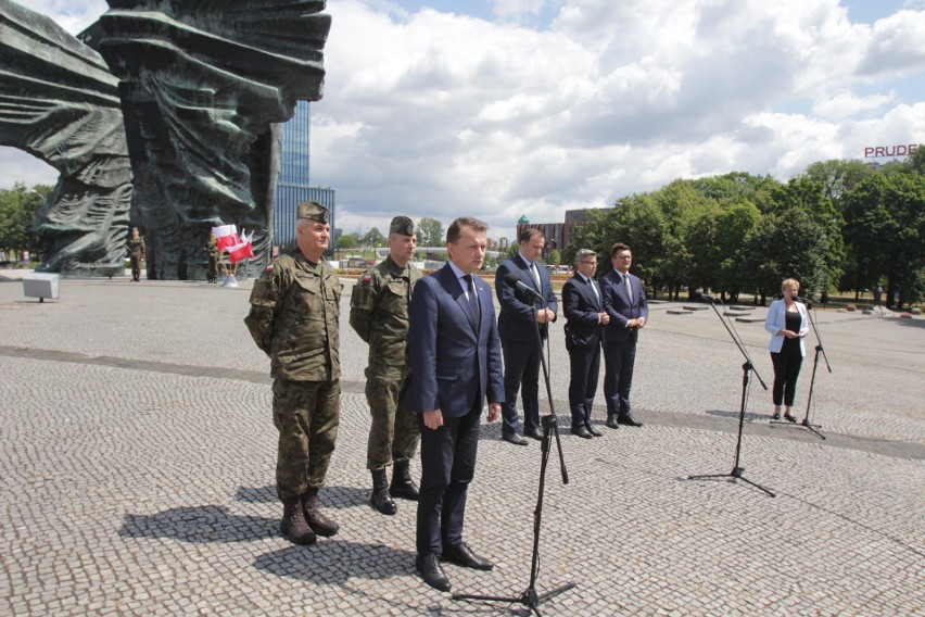 O przebiegu defilady „Wierni Polsce”, którą MON organizuje z...