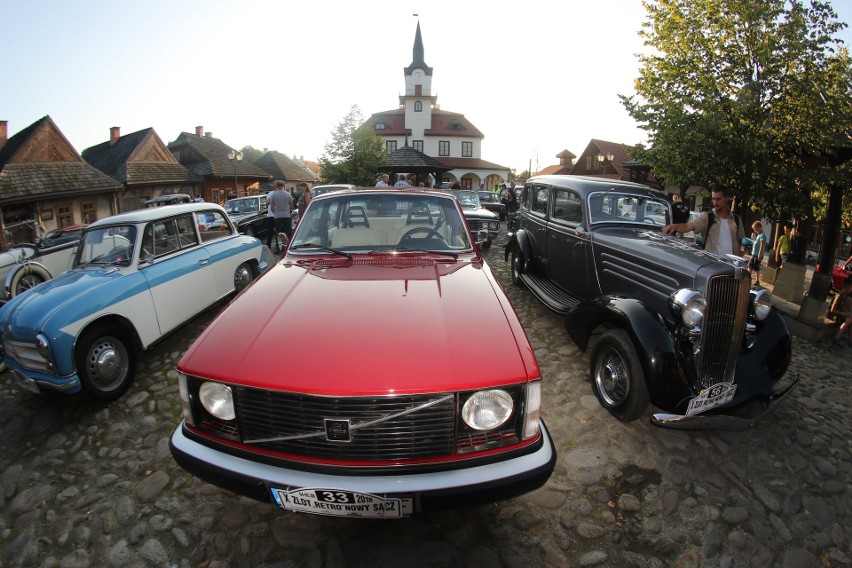 Czar dawnych automobili w Miasteczku Galicyjskim