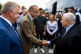 Jarosław Kaczyński w Nadleśnictwie Ostrowiec Świętokrzyski. Prezes Prawa i Sprawiedliwości spotkał się z leśnikami. Zobacz zdjęcia 