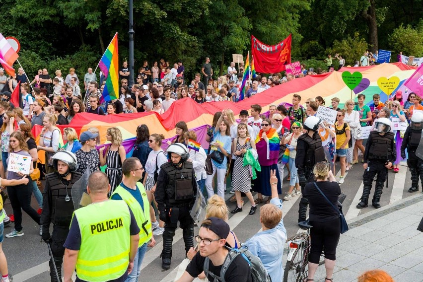 Setki osób przeszło ulicami Białegostoku w pierwszym w...