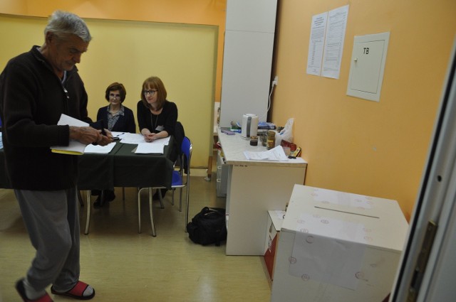 Głosowanie w szczecineckim szpitalu. 