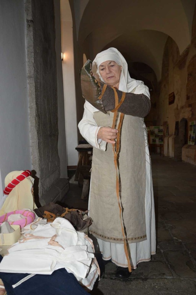 Historyczny piknik w wąchockim opactwie.