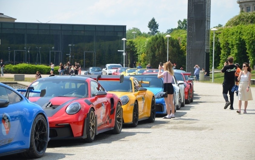 Porsche pod Halą Stulecia można oglądać do niedzieli.