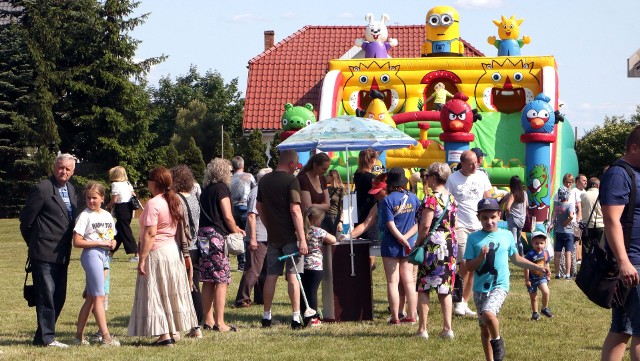 Masę atrakcji przygotowano dla uczestników festynu "Parafia dzieciom" na osiedlu Strzemięcin w Grudziądzu. Zobaczcie zdjecia>>>>