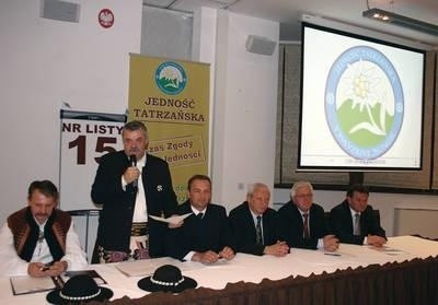 Stajemy do wyborów z podniesioną głową - mówił Andrzej Gąsienica - Makowski, starosta tatrzański Fot. LK