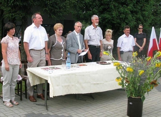 Branżowe odznaczenia wręczył Tadeusz Rutko, prezes Rodzinnego Ogrodu Działkowego "Relaks".