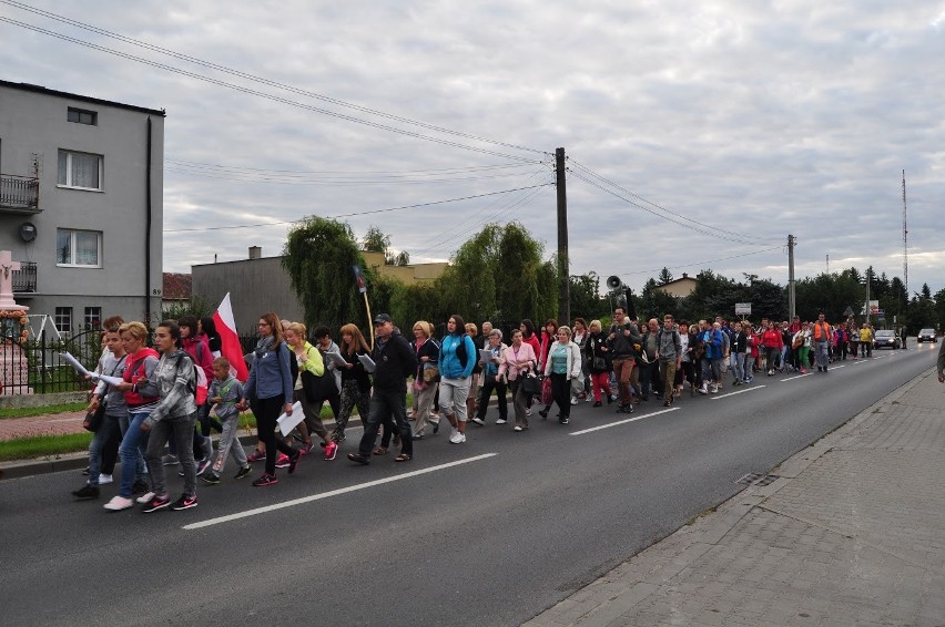 Pielgrzymka z Radomia do Jarosławic. Uczestniczyło w niej ponad 200 osób