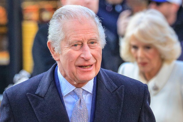 Karol III poszukuje menadżera ds. pozyskiwania talentów. Ile można zarobić w Pałacu Buckingham?