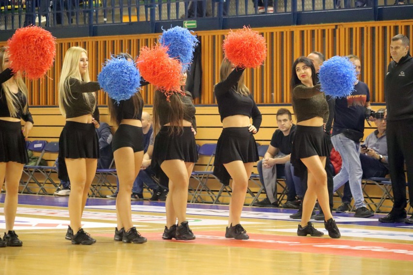 Radomskie cheerleaderki wróciły i zatańczyły dla kibiców koszykówki! (ZOBACZ ZDJĘCIA) 