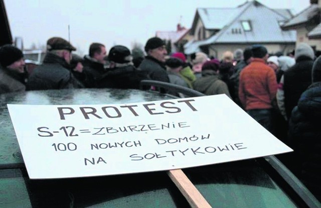 Niedawno mieszkańcy Sołtykowa protestowali przeciwko wariantowi przebiegu trasy S12 w gminie Kowala i Skaryszew.