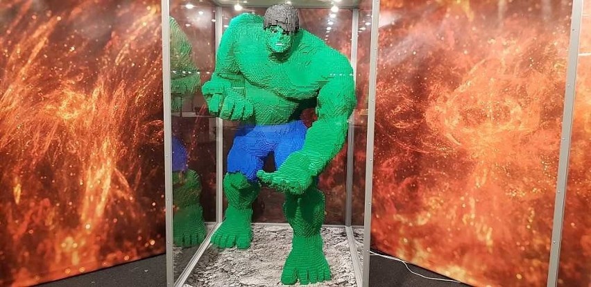 Na wystawie będzie można podziwiać m.in. figurę Hulka.