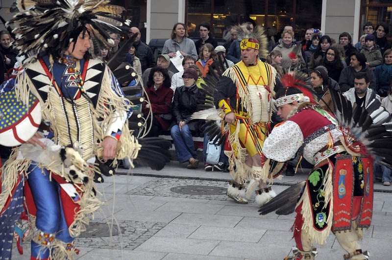 Tańce Indian-Noc Muzeów