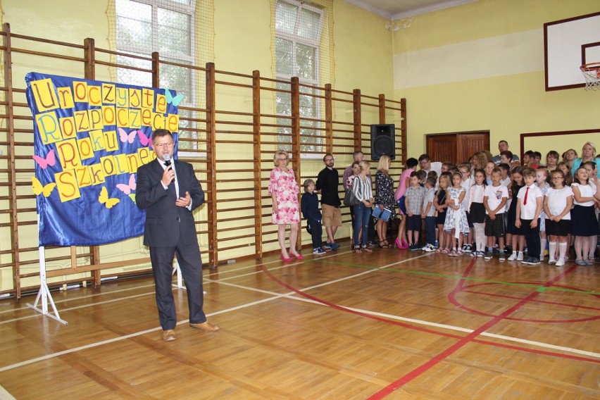 Uczniowie szkoły podstawowej numer 28 w Radomiu zaczęli naukę