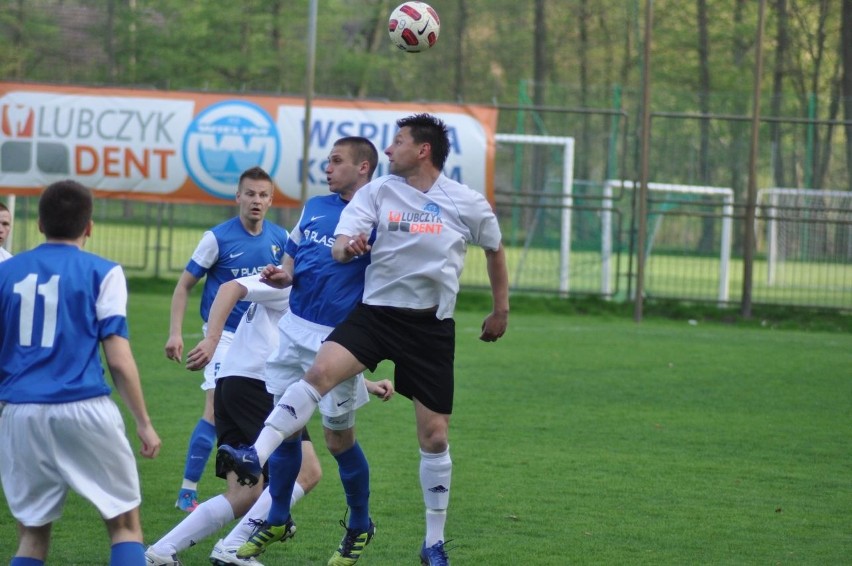 Piłka nożna Wielim Szczecinek - Darzbór Szczecinek 0:2 (0:1)